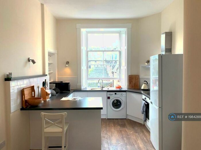 2 Bedroom Flat To Rent In Comley Bank Terrace, Edinburgh, EH4