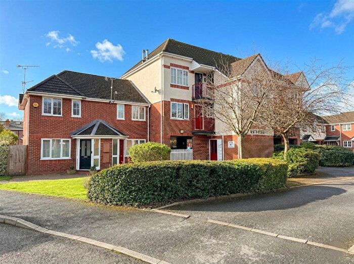 2 Bedroom Flat For Sale In St. James Court, Altrincham, WA15