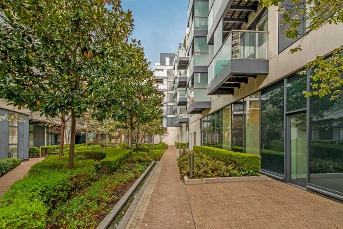 2 Bedroom Flat To Rent In Dance Square, London, EC1V