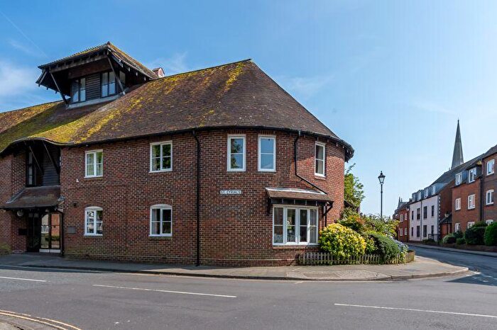 1 Bedroom Retirement Property For Sale In St Cyriacs, Chichester, PO19