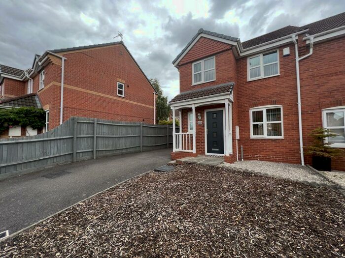 3 Bedroom Semi-Detached House To Rent In The Pastures, Oadby, LE2