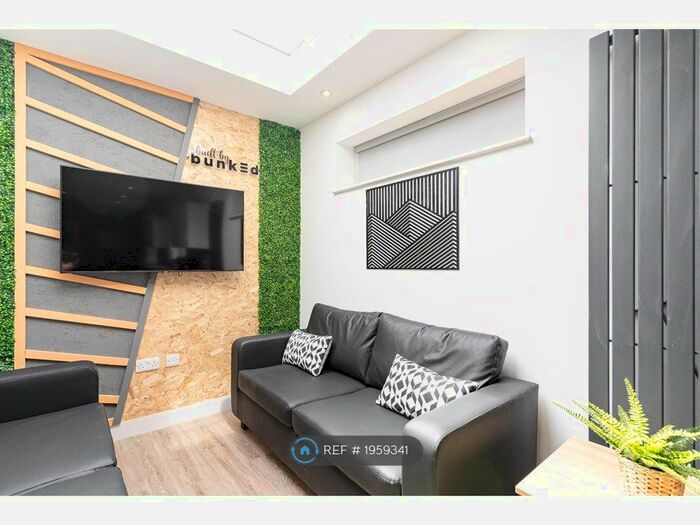 1 Bedroom Property To Rent In Manners Road, Southsea, PO4