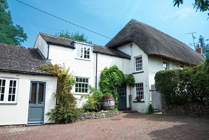 4 Bedroom Cottage For Sale In Wroughton, Swindon, SN4