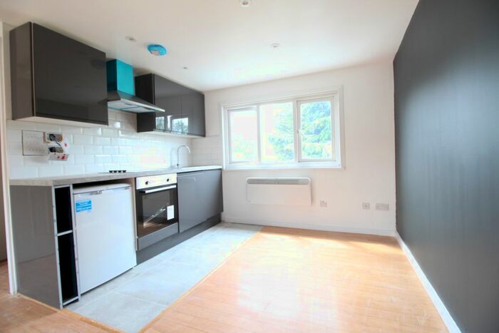 Studio To Rent In Silver Street, Edmonton N18