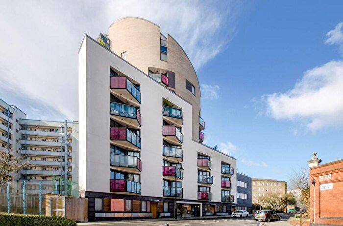 1 Bedroom Flat To Rent In Park Village East, Regent's Park, London, NW1