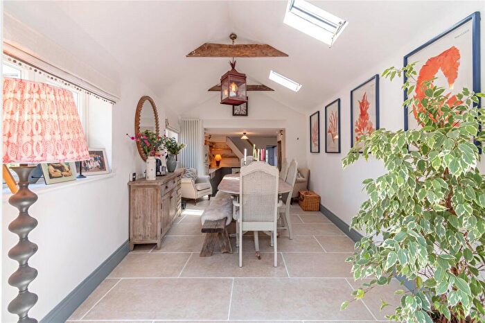 2 Bedroom Terraced House For Sale In High Street, Hungerford, Berkshire, RG17