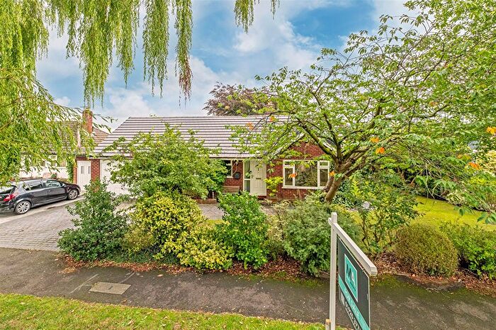 4 Bedroom Detached Bungalow For Sale In Highfield Avenue, Appleton, WA4