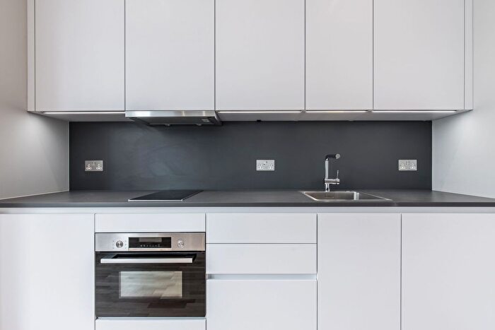 Studio To Rent In Howard Road, London, NW2