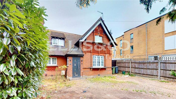 3 Bedroom Semi-Detached House To Rent In Stanley Avenue, Wembley, HA0