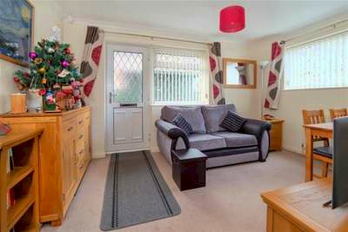 1 Bedroom End Of Terrace House To Rent In Gresley Court, York YO26