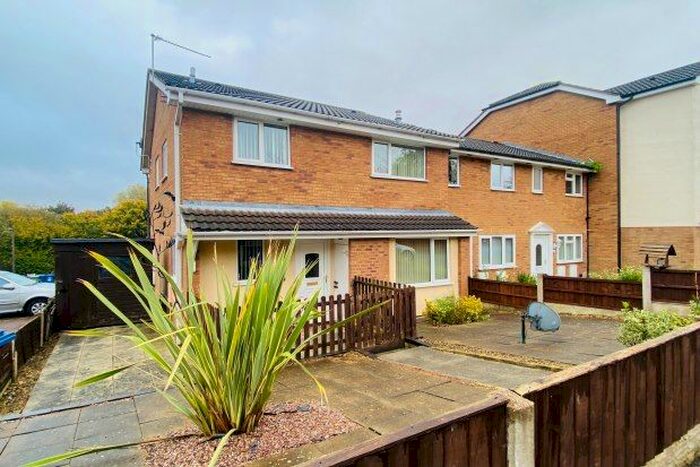2 Bedroom Property To Rent In Heath Way, Cannock, WS11