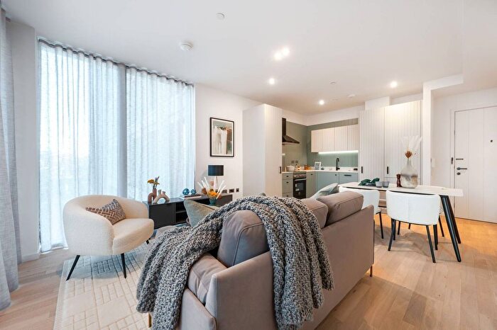 1 Bedroom Flat For Sale In The Brentford Project, Brentford, TW8