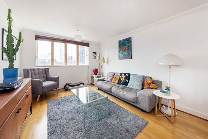 2 Bedroom Flat To Rent In Folgate Street, London, E1