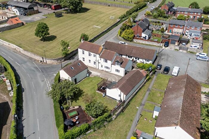 4 Bedroom Detached House For Sale In Northfield House, Womersley, DN6