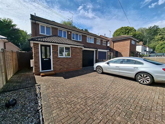 3 Bedroom House To Rent In Glendale, Hemel Hempstead, HP1