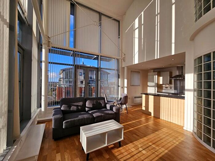 2 Bedroom Penthouse To Rent In Faroe, City Island, Gotts Road, Leeds, LS12