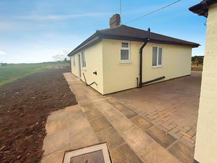 3 Bedroom Detached Bungalow To Rent In Nene Terrace Road, Crowland, Peterborough, PE6