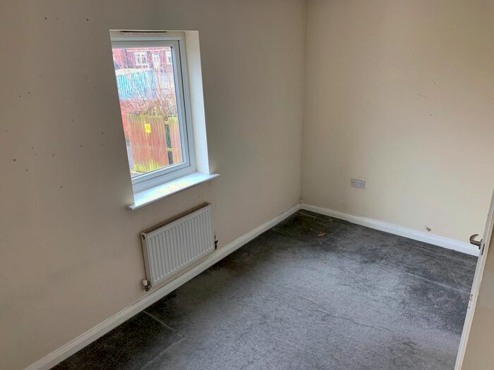 3 Bedroom Terraced House For Sale In Pool Street, Poolstock, Wigan, WN3