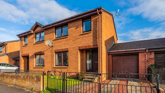 3 Bedroom Link Detached House For Sale In Ardencraig Drive, Castlemilk, Glasgow, G45