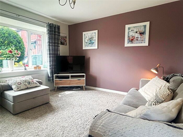 2 Bedroom End Of Terrace House For Sale In Erlesmere Close, Moorside, Oldham, OL4