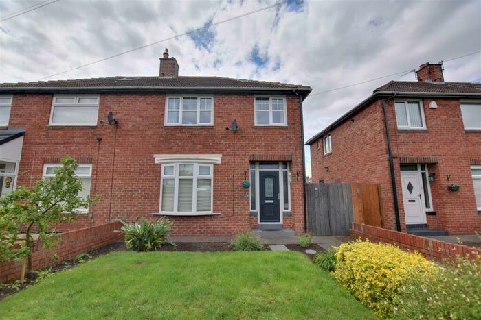3 Bedroom Semi-Detached House To Rent In Lizard Lane, Whitburn, Sunderland, SR6
