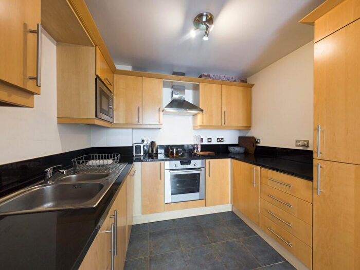 1 Bedroom Flat To Rent In Constable House, Cassilis Road, E14