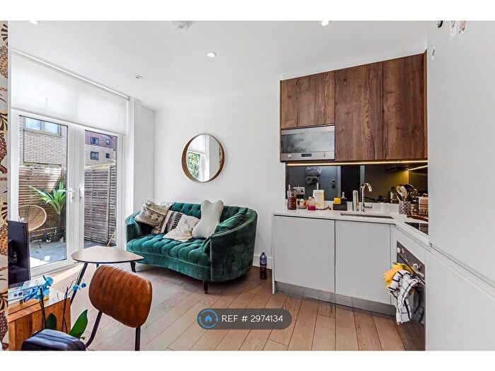 1 Bedroom Flat To Rent In Eric St, London, E3