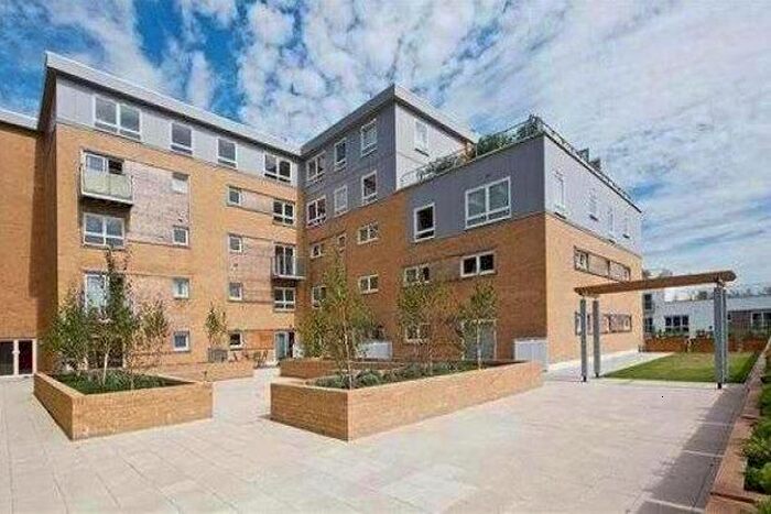 2 Bedroom Flat To Rent In Morello Quarter, Basildon, SS16