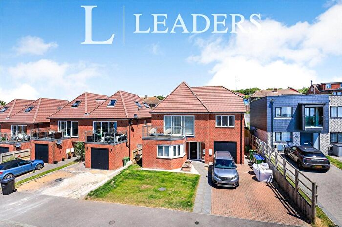 4 Bedroom Detached House For Sale In Claremont Road, Newhaven, East Sussex, BN9