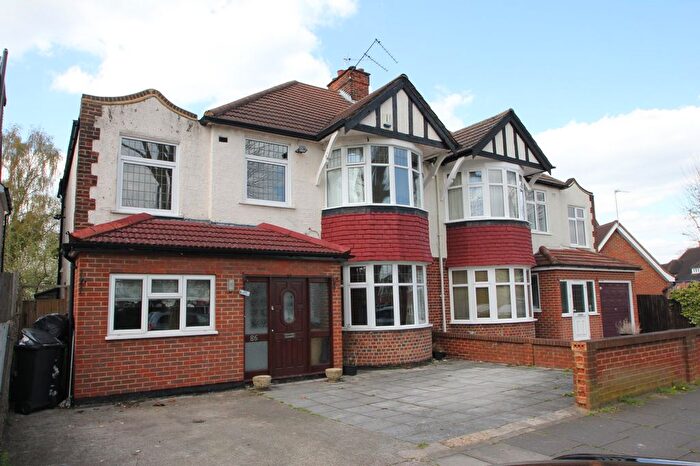 4 Bedroom Semi-Detached House To Rent In Elgar Avenue, Berrylands, Surbiton, KT5