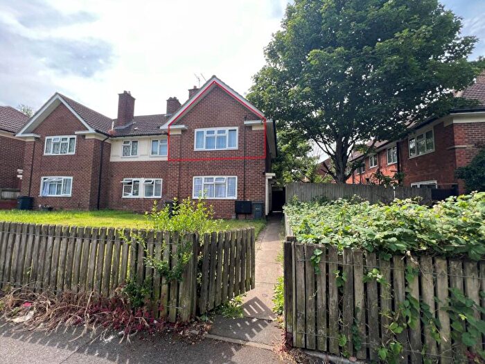 2 Bedroom Maisonette For Sale In B Coveley Grove, Winson Green, Birmingham, B18
