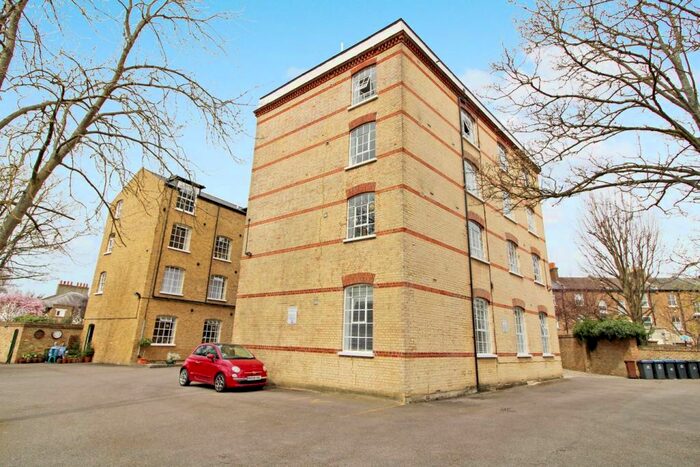 1 Bedroom Apartment To Rent In Park Road, Bromley, BR1