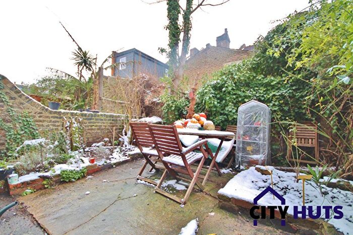 4 Bedroom Terraced House To Rent In Crowland Road, Seven Sisters, N15