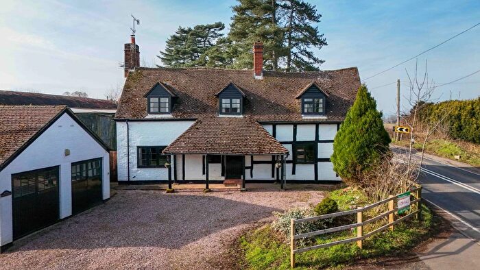 4 Bedroom Detached House For Sale In Chaddesley Corbett, Kidderminster, Worcestershire, DY10