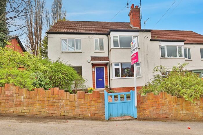 2 Bedroom Flat For Sale In Woodland Park Road, Leeds, LS6