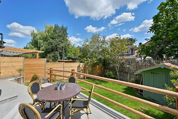 3 Bedroom End Of Terrace House To Rent In South Hill Grove, Harrow, HA1