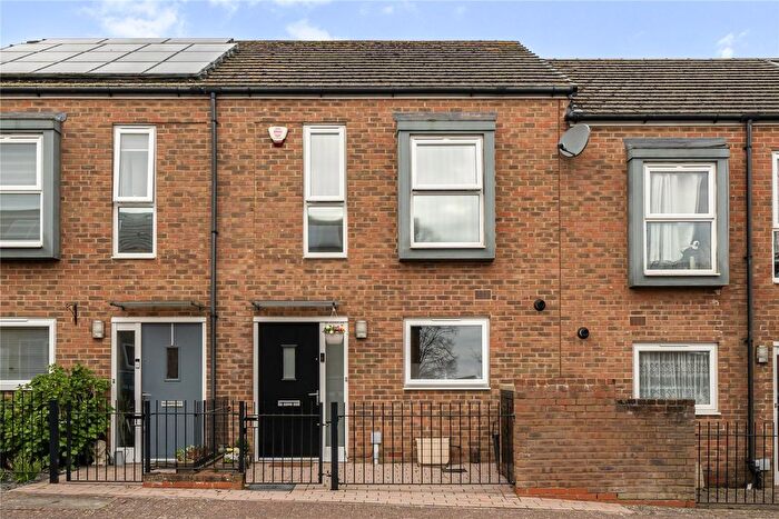 2 Bedroom Terraced House For Sale In Peche Way, Orpington, BR5