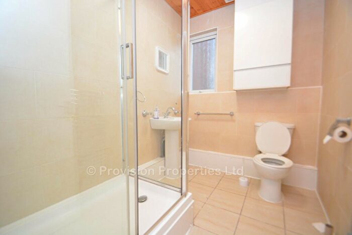 10 Bedroom Terraced House To Rent In Bainbrigge Road, Headingley, Leeds, LS6