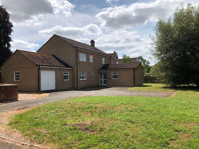 4 Bedroom House To Rent In High St, Fincham, PE33