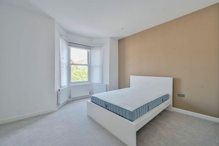 2 Bedroom Property To Rent In Devonshire Road, Colliers Wood, London, SW19