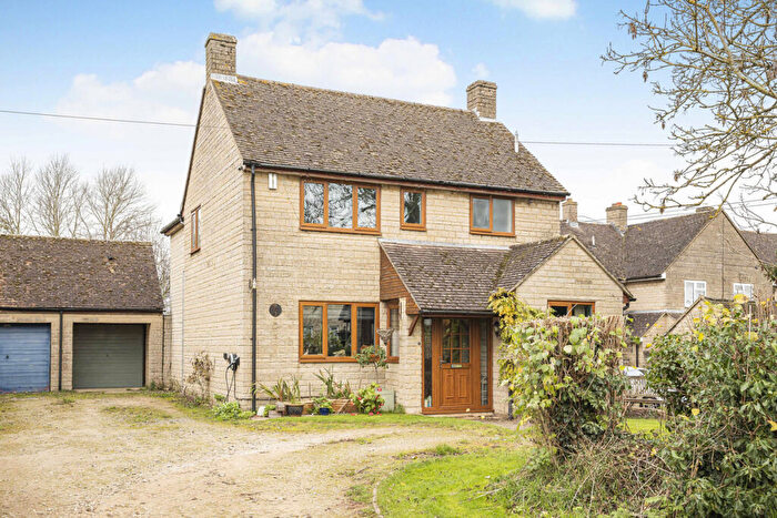 3 Bedroom Detached House For Sale In Hardwick Road, Hethe, OX27