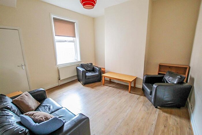 4 Bedroom House To Rent In £pppw - Brandon Grove, Sandyford, NE2