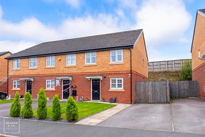 3 Bedroom Mews For Sale In Field Hurst Croft, Atherton, M46