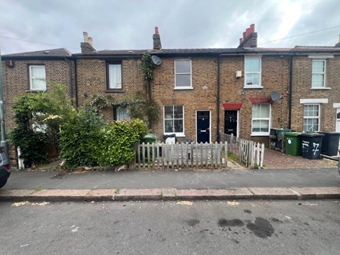 2 Bedroom Terraced House To Rent In Eleanor Road, Waltham Cross, EN8