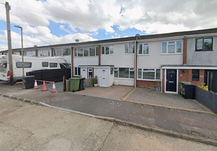 3 Bedroom End Terrace House For Sale In A Kingfishers, Grove, Wantage, Oxfordshire, OX12