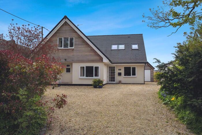 5 Bedroom Detached Bungalow For Sale In Waterperry, Oxford, OX33