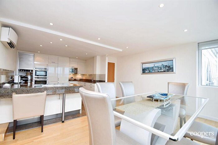 4 Bedroom Penthouse To Rent In Platinum House, Lyon Road, Harrow, HA1