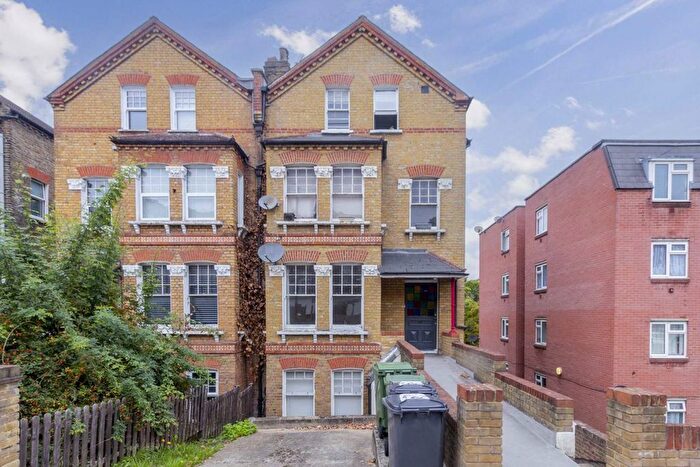 1 Bedroom Flat To Rent In Knollys Road, Streatham, SW16