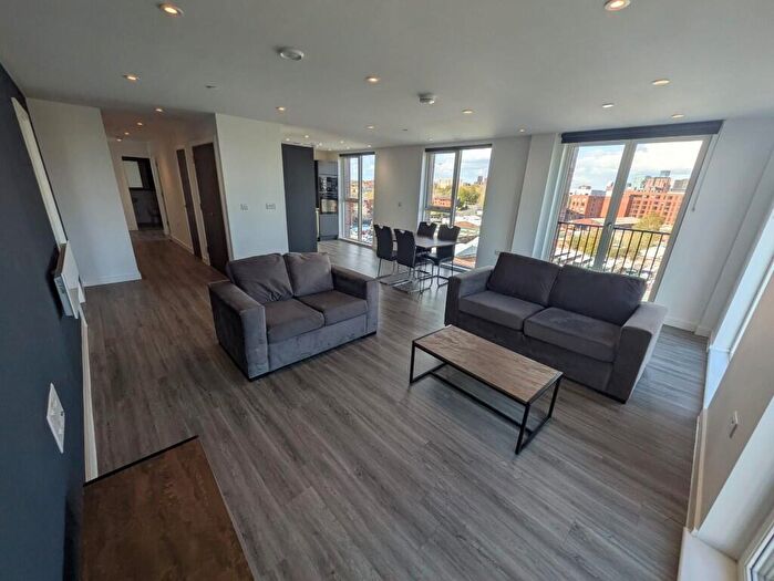 3 Bedroom Apartment To Rent In Ordsall Lane, Manchester, Greater Manchester, M5