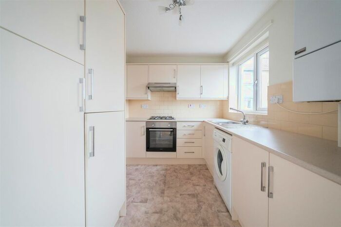 2 Bedroom Flat To Rent In Shawdon Close, Westerhope, Newcastle Upon Tyne, NE5